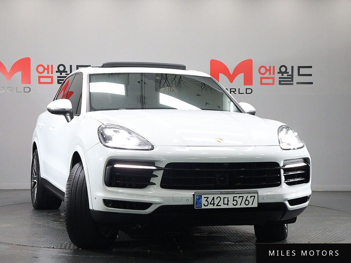 Porsche Cayenne 2021 — миниатюра 2
