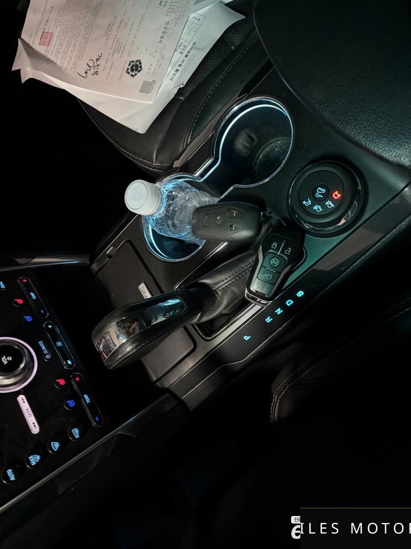 Ford Explorer 2016 — миниатюра 8