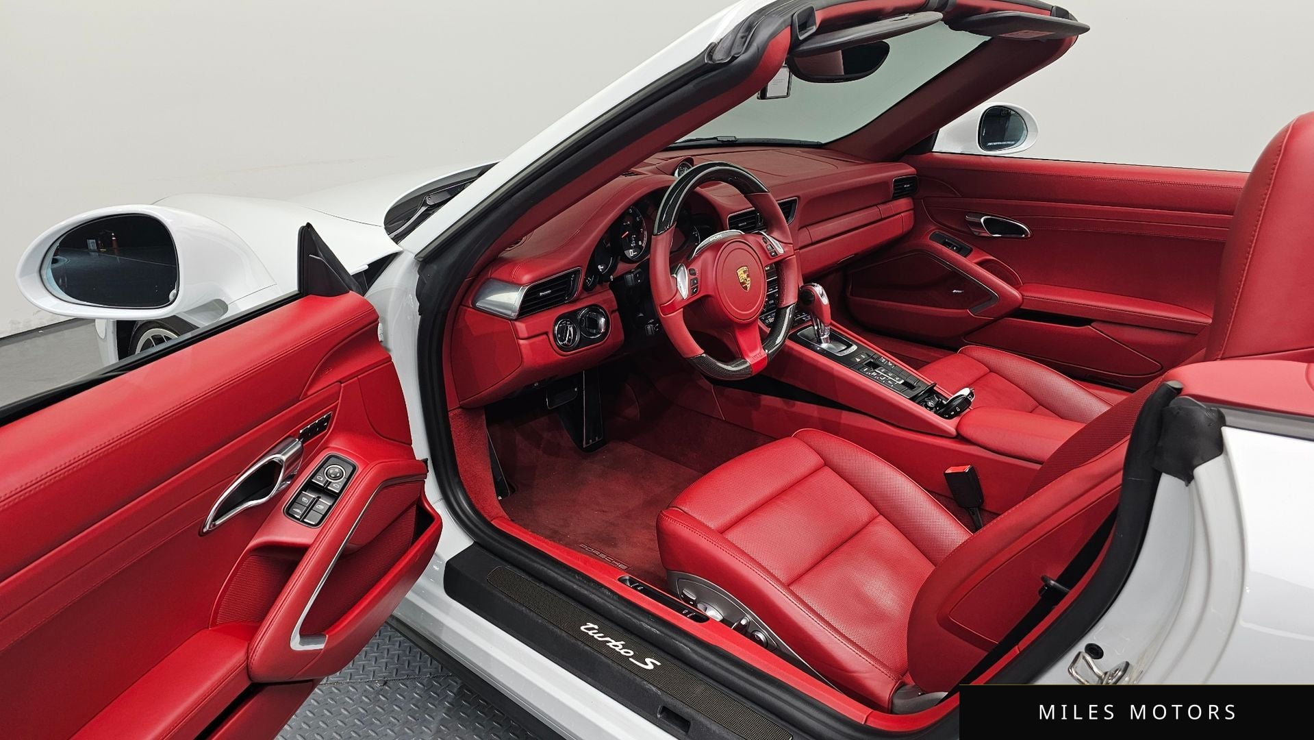 Porsche 911 2015 — миниатюра 10