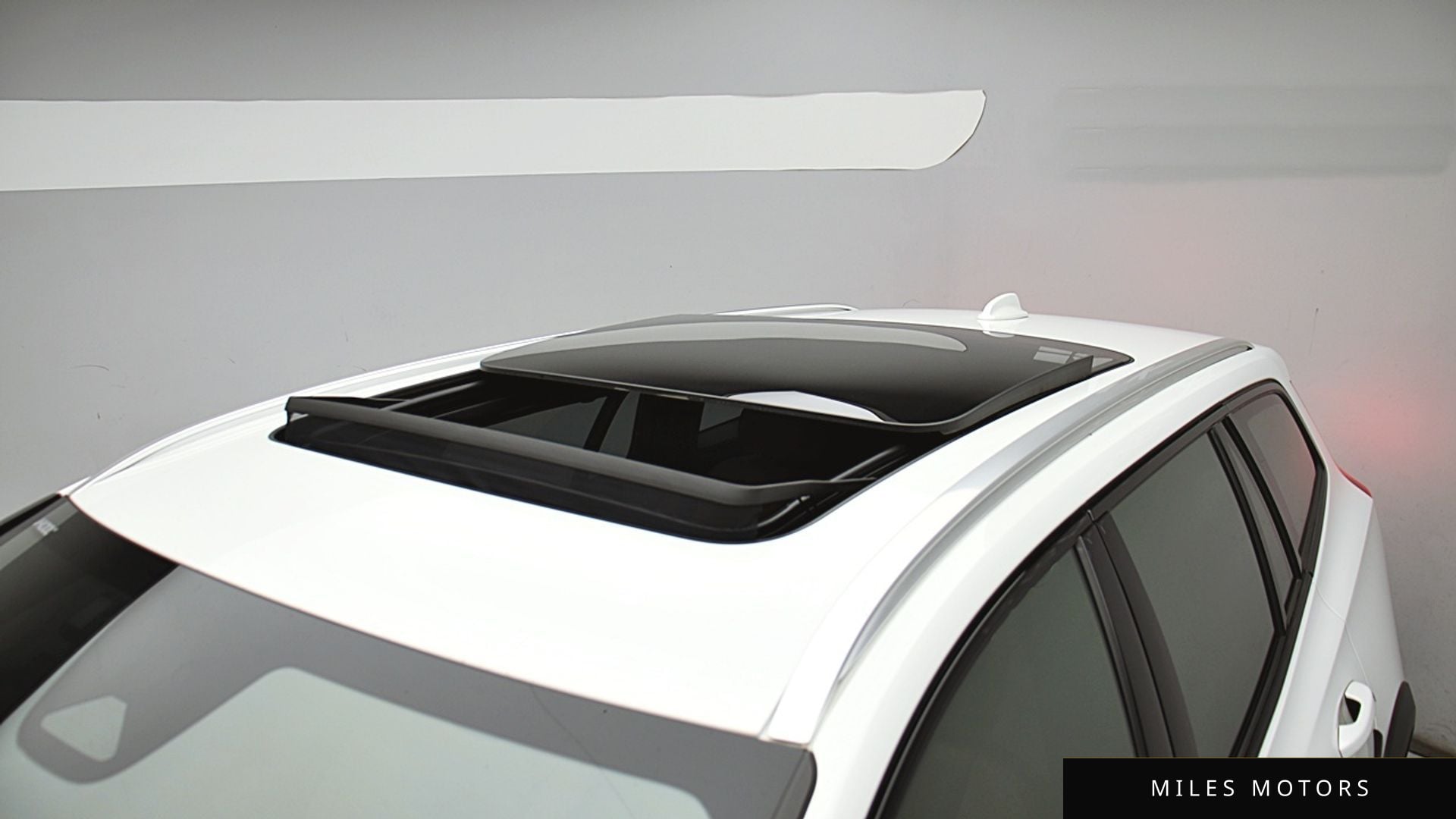Volvo V60 2023 — миниатюра 6