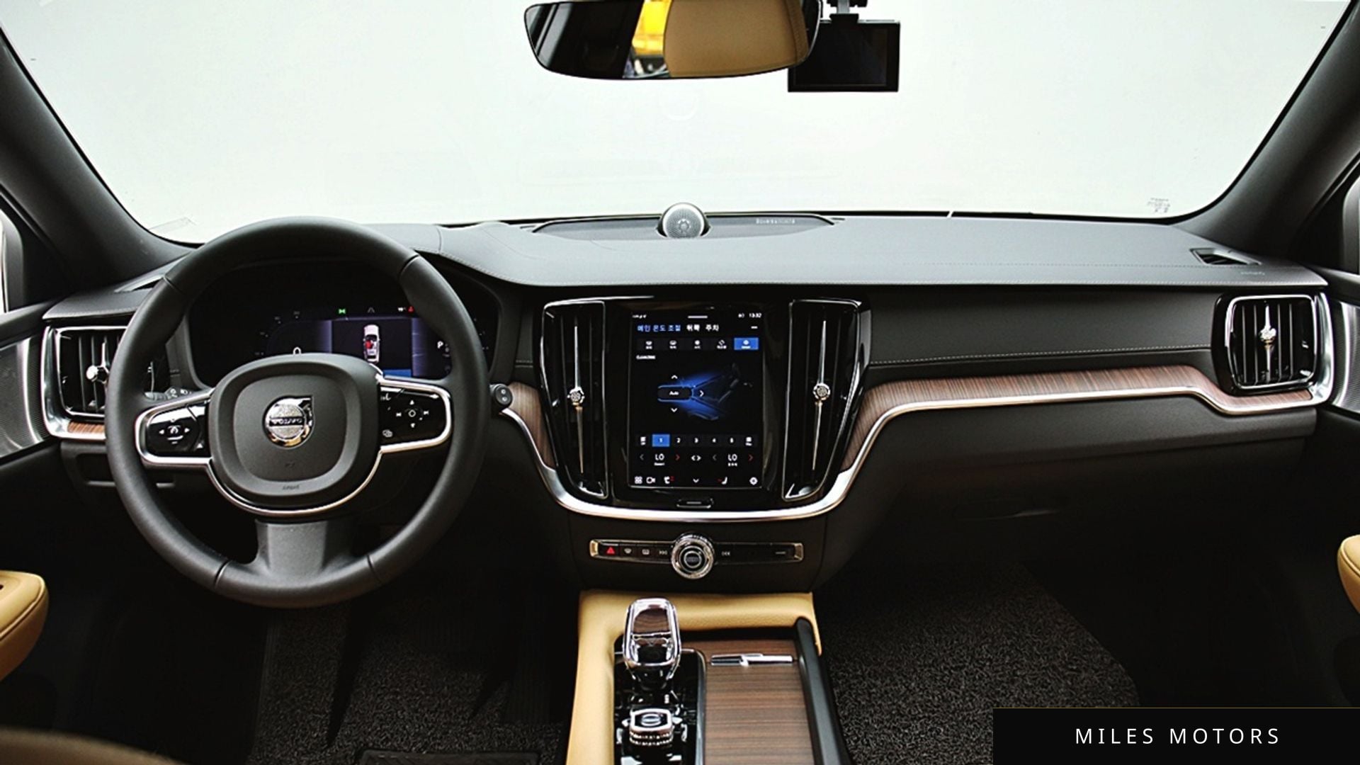 Volvo V60 2023 — миниатюра 11