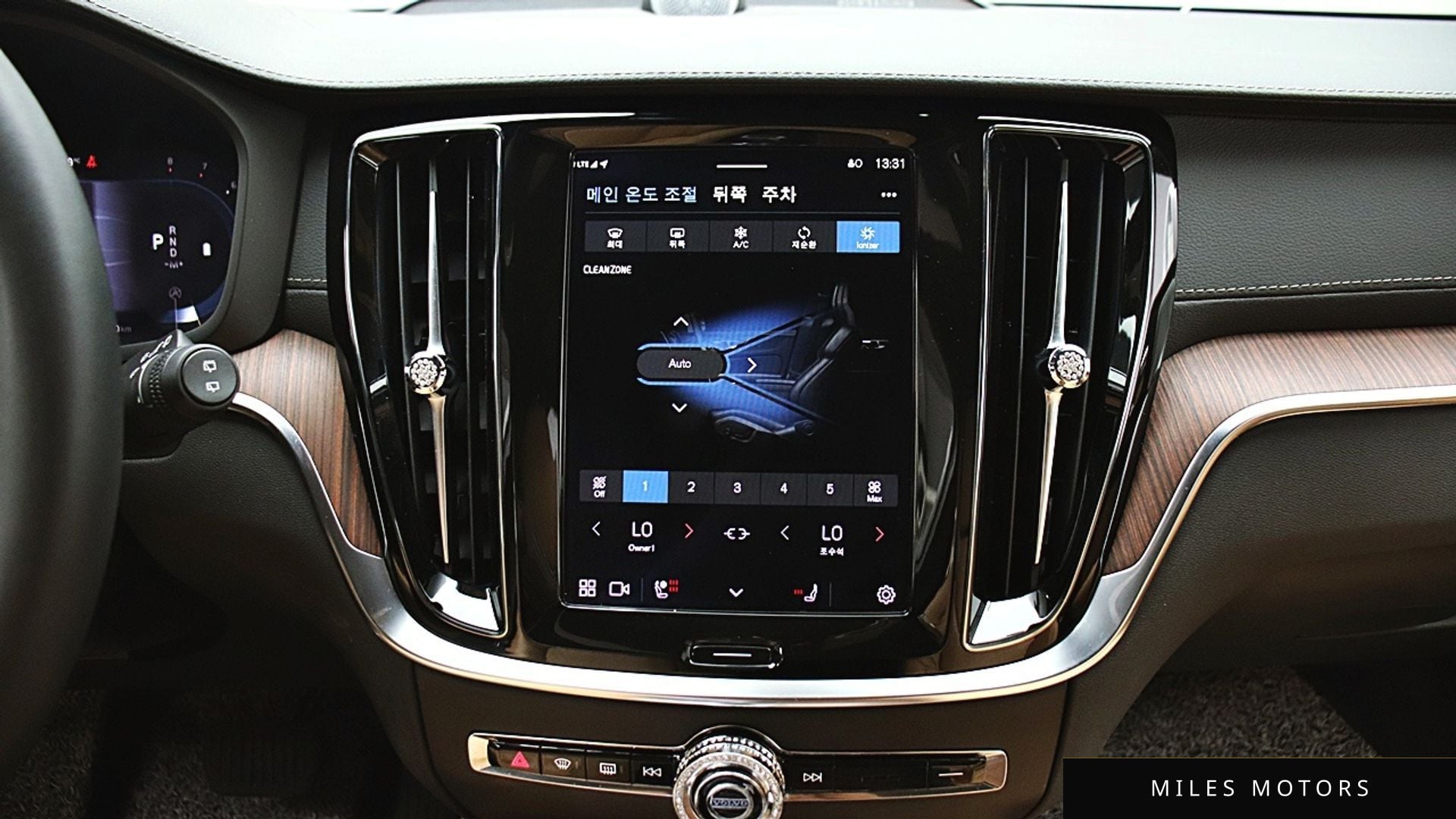 Volvo V60 2023 — миниатюра 12