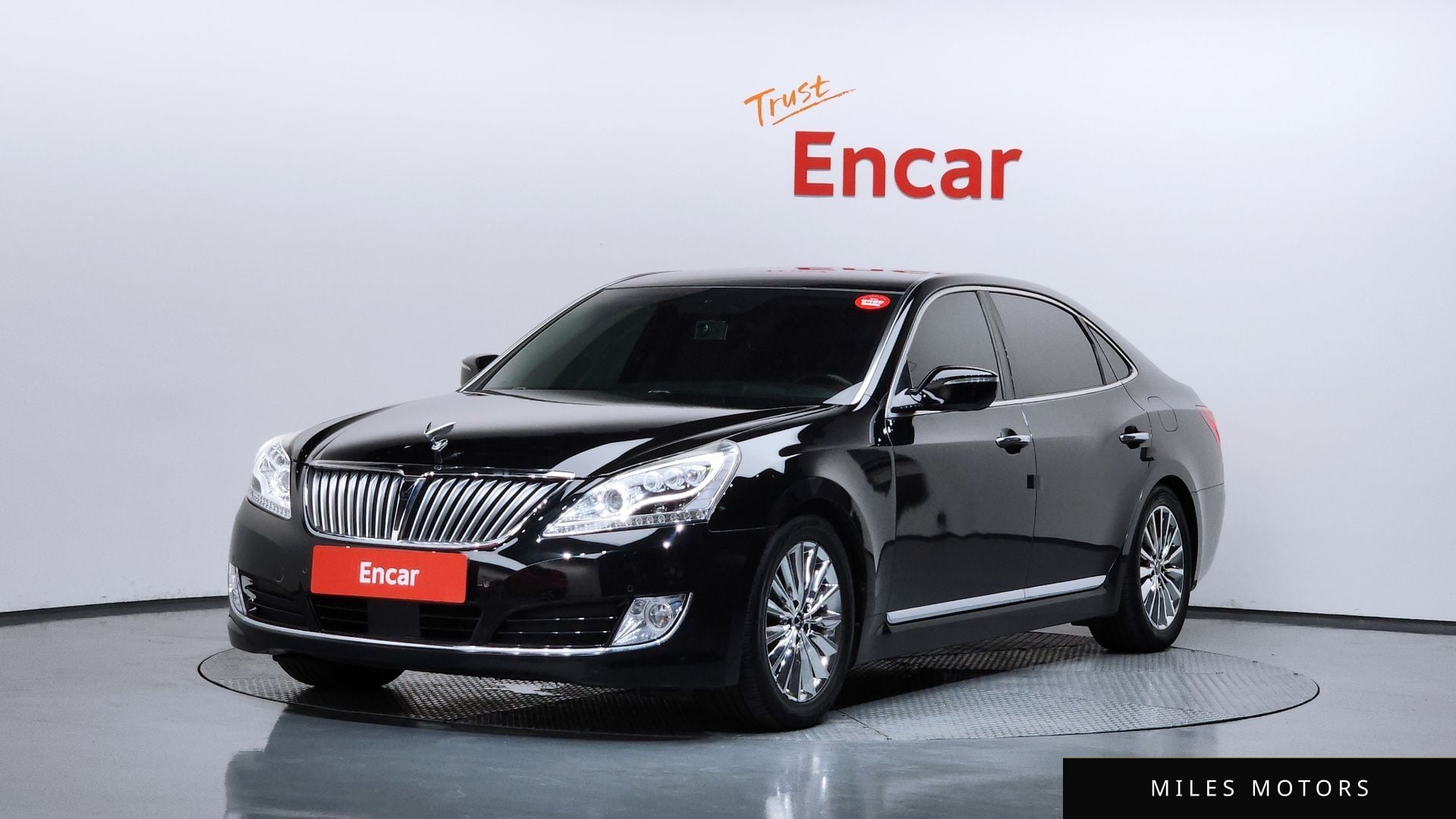 Hyundai Equus 2014 — фото 1 из 12