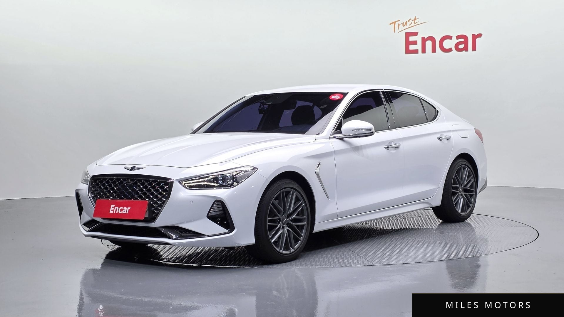 Genesis G70 2018 — фото 1 из 12