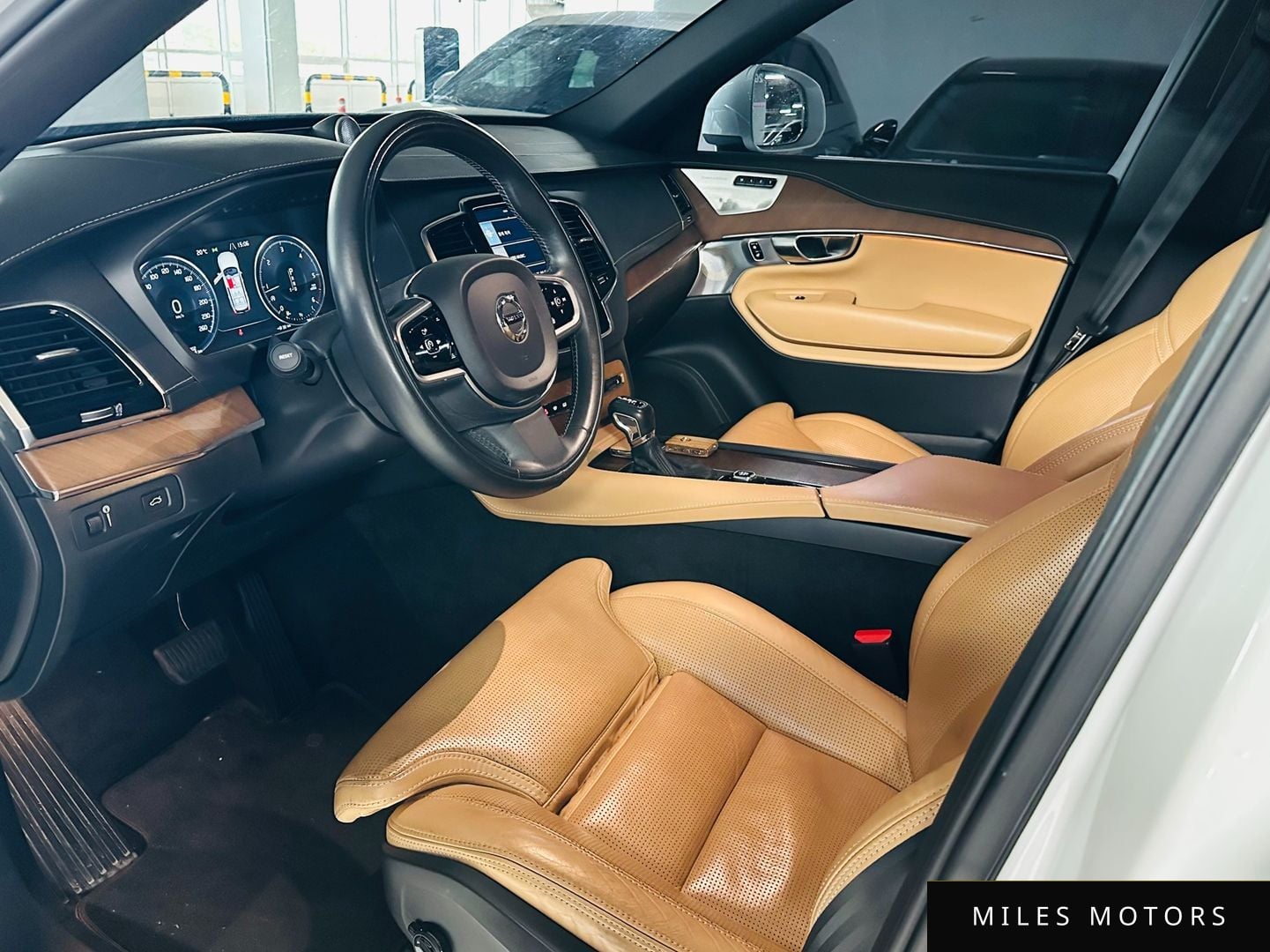 Volvo XC90 2018 — миниатюра 5