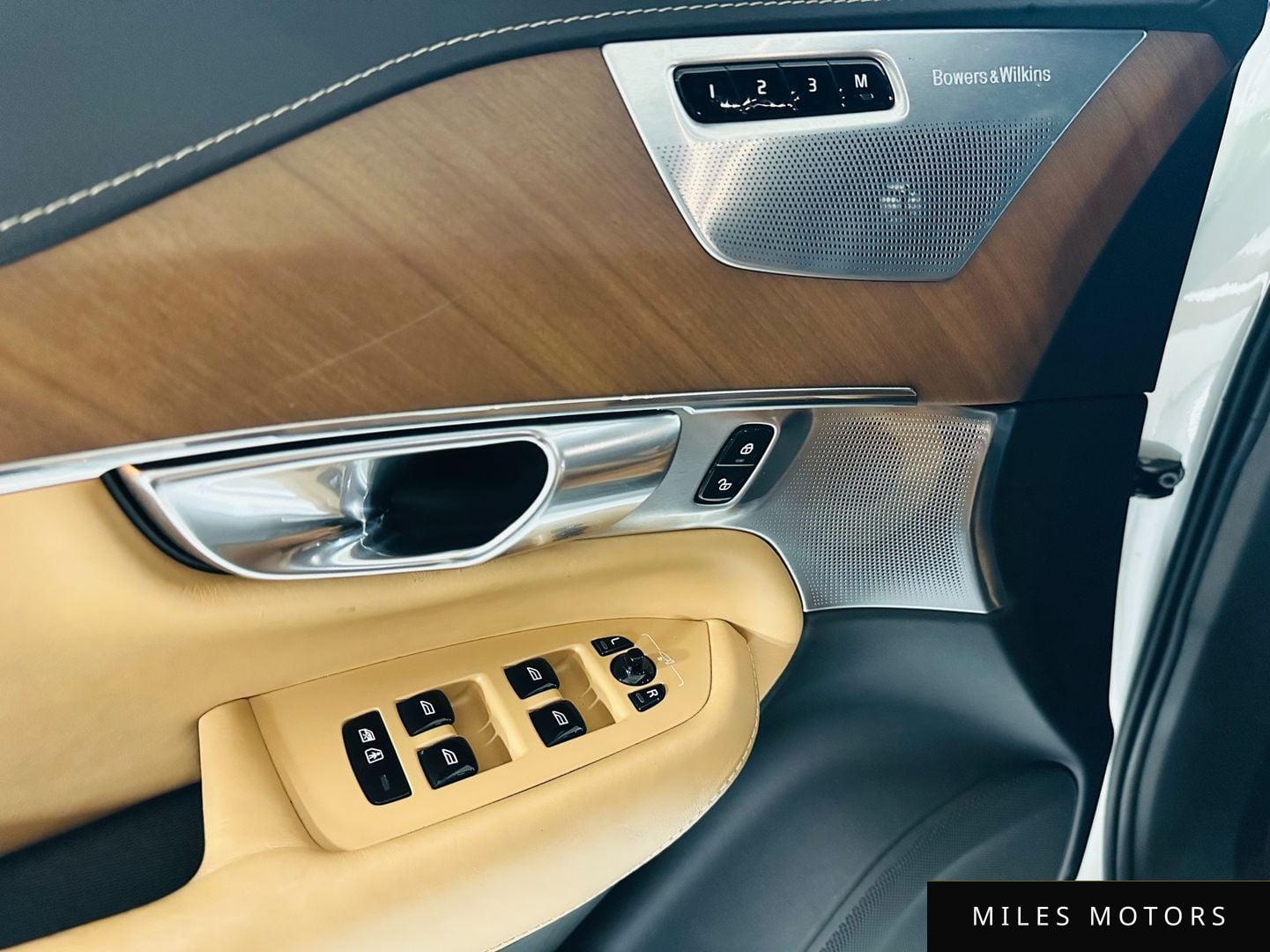 Volvo XC90 2018 — миниатюра 11