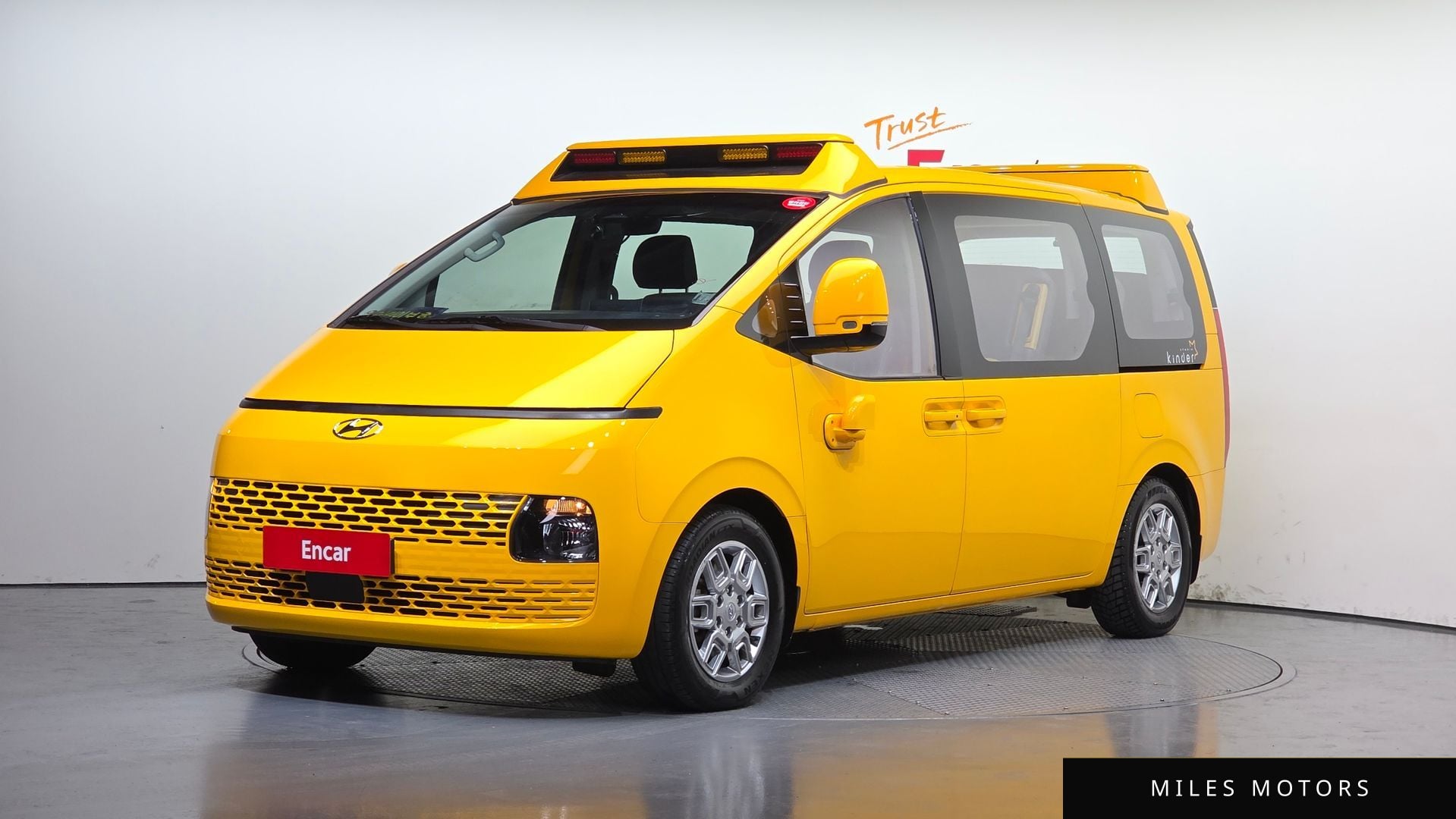 Hyundai Staria 2022 — фото 1 из 12