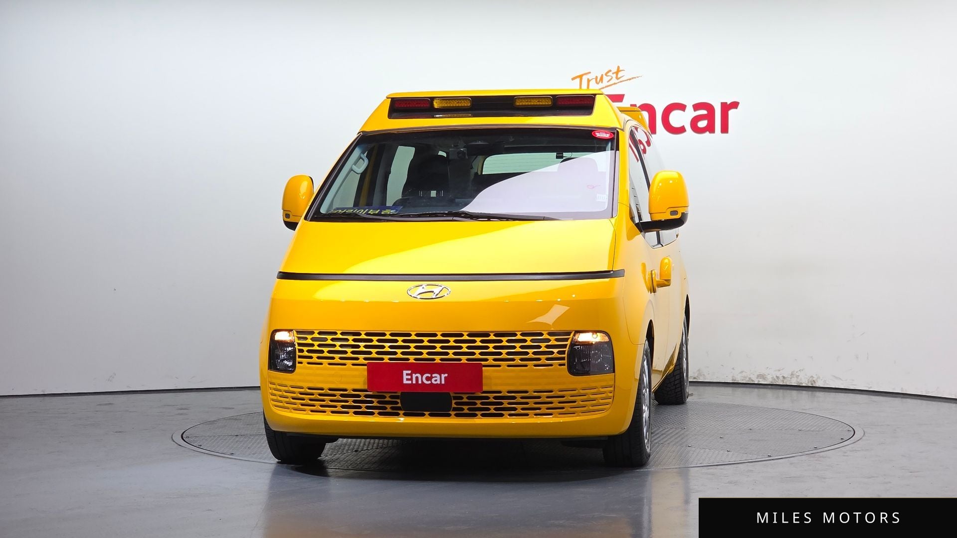 Hyundai Staria 2022 — миниатюра 3