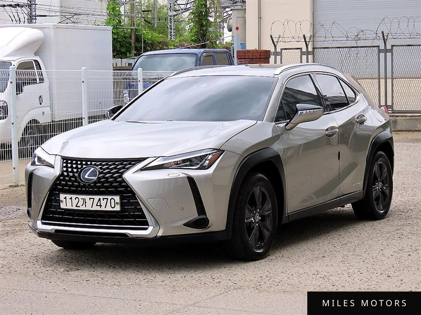 Лексус UX250h 2020 — миниатюра 2