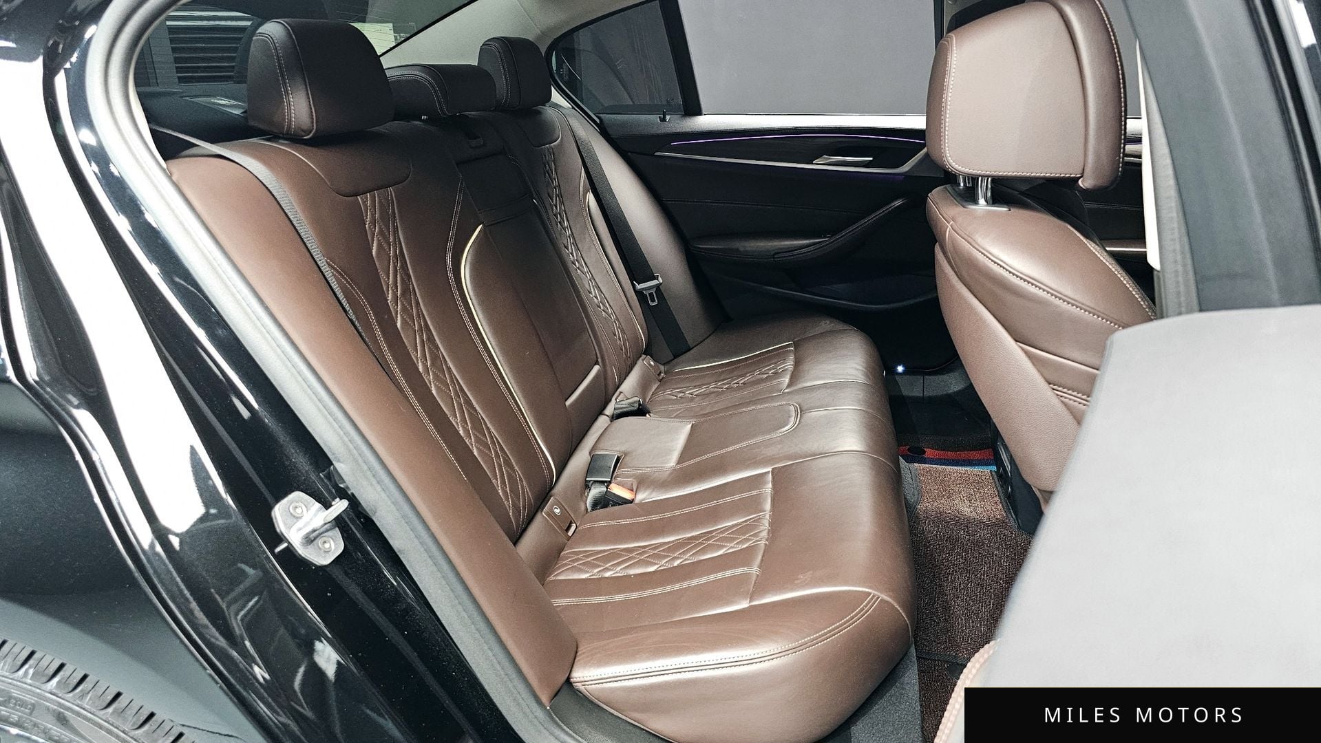 BMW 5 Series (G30) 2019 — миниатюра 11