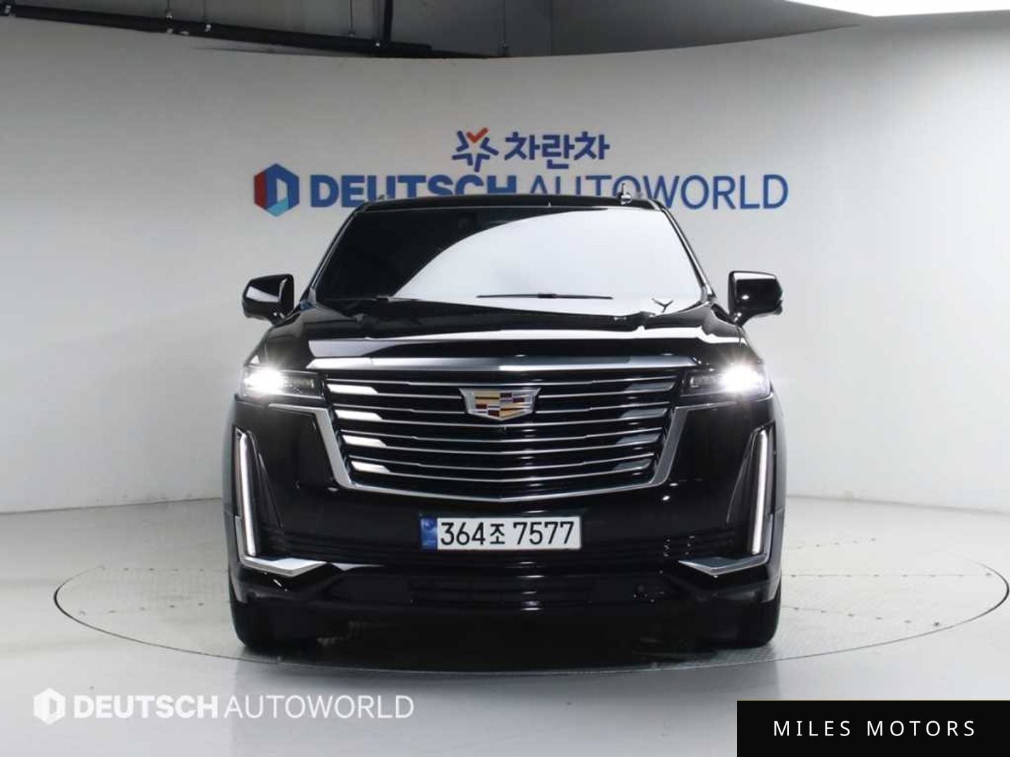 Cadillac Escalade 2023 — миниатюра 3