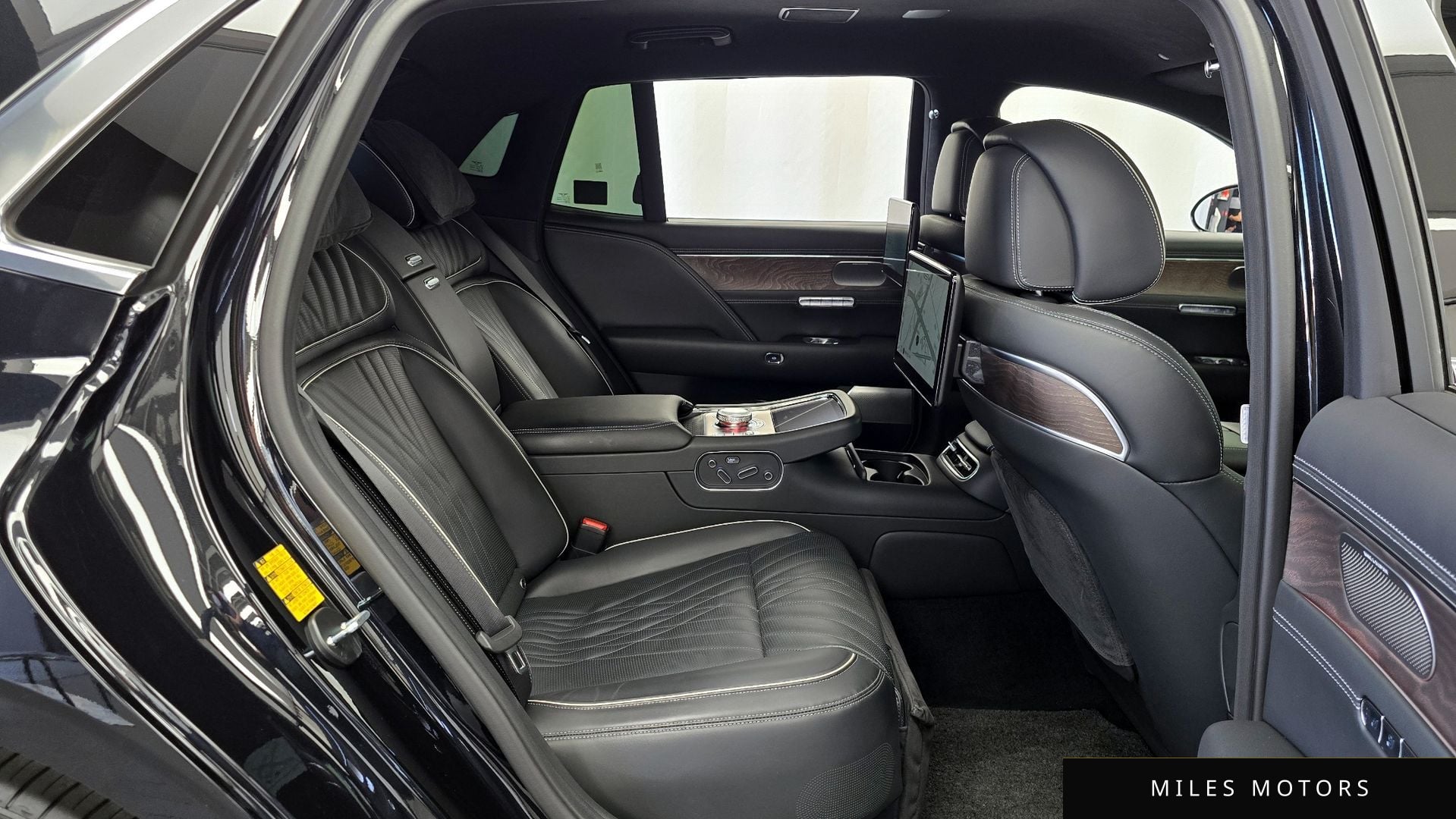 Genesis G90 (RS4) 2023 — миниатюра 12