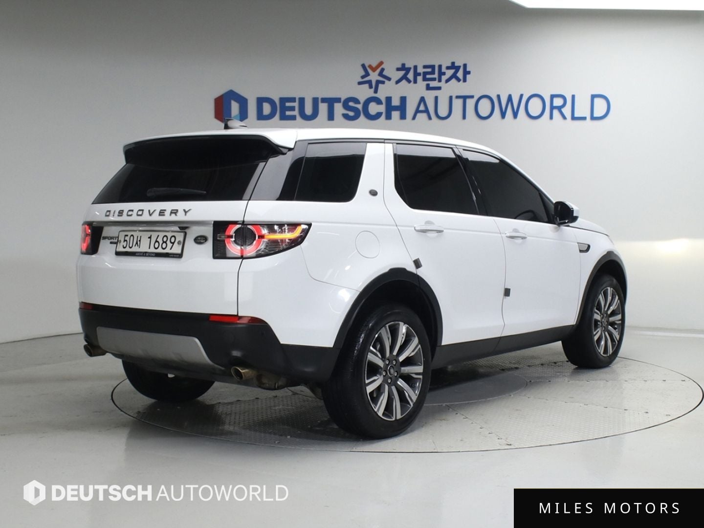 Land Rover Discovery Sport 2017 — миниатюра 2