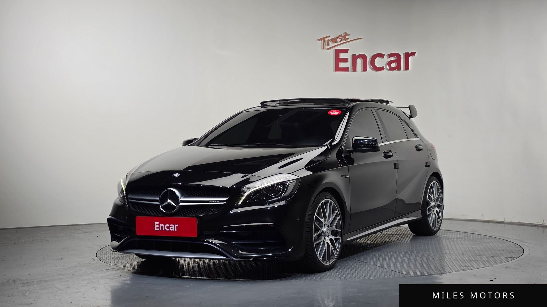Mercedes-Benz A-Class W176 2017 — фото 1 из 12