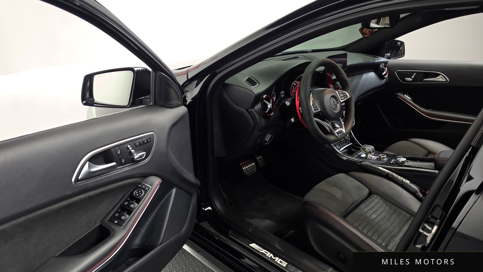 Mercedes-Benz A-Class W176 2017 — миниатюра 10