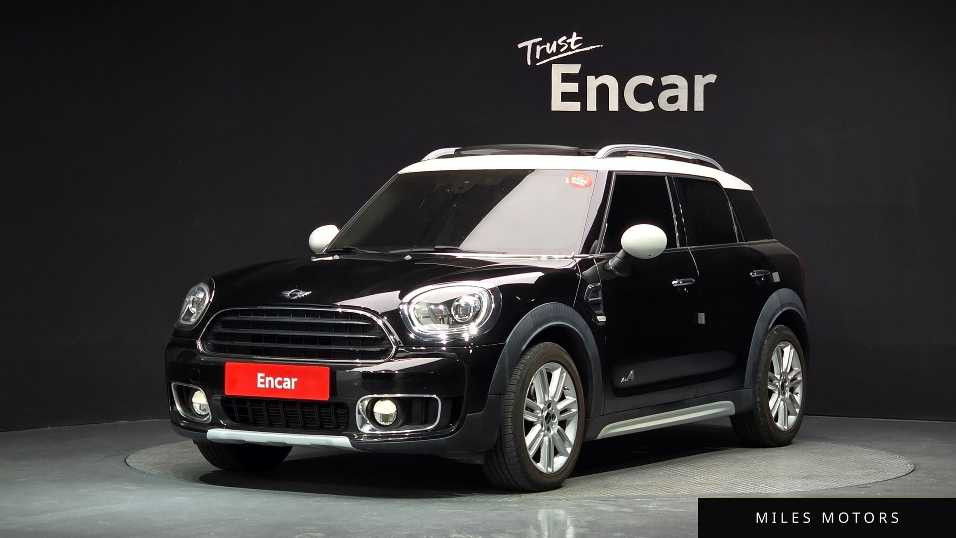 MINI Countryman 2017 — фото 1 из 12