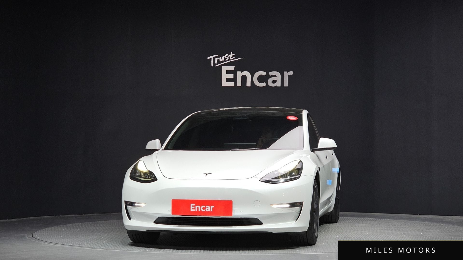 Tesla Model 3 2022 — миниатюра 3