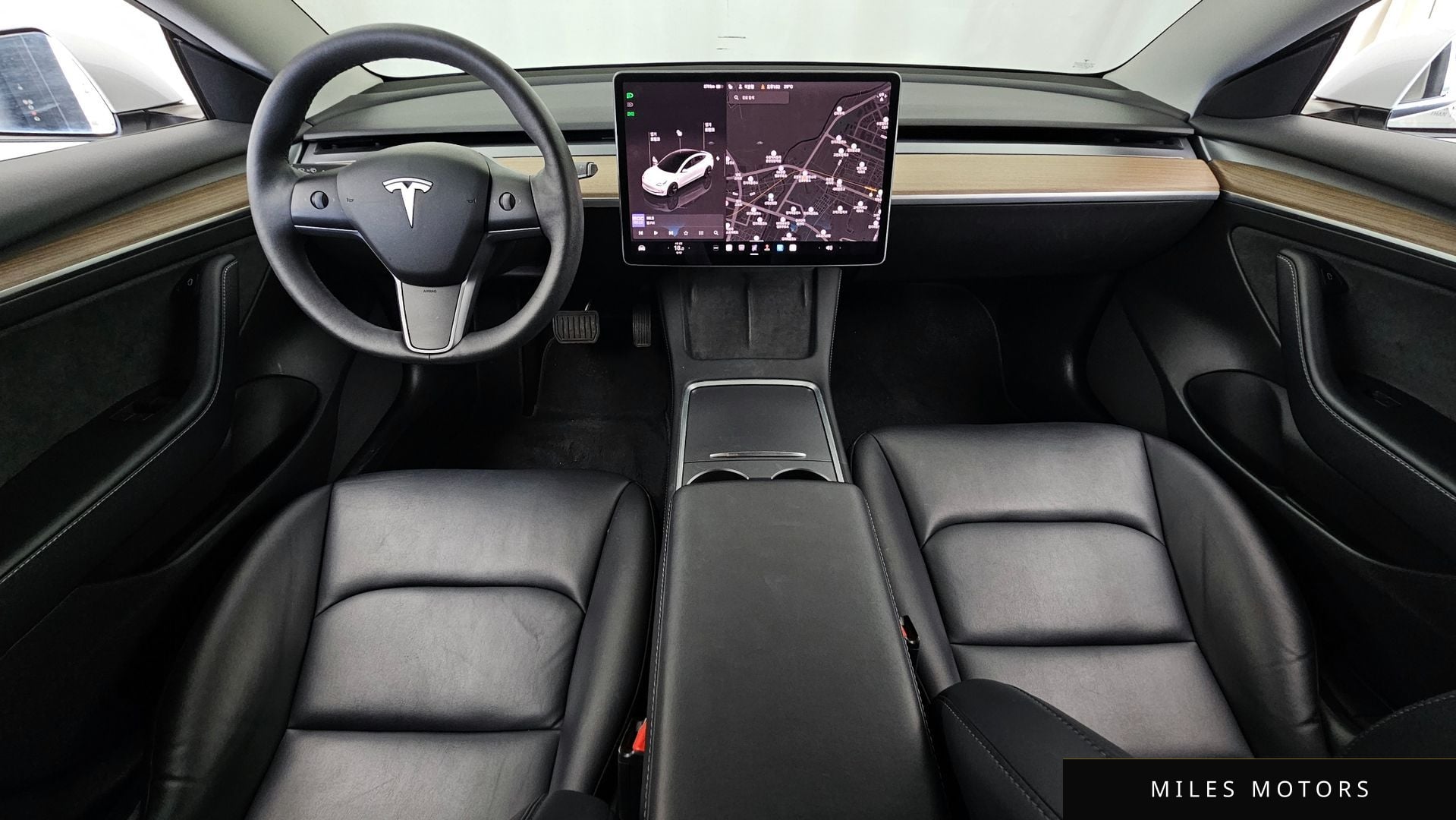 Tesla Model 3 2022 — миниатюра 10