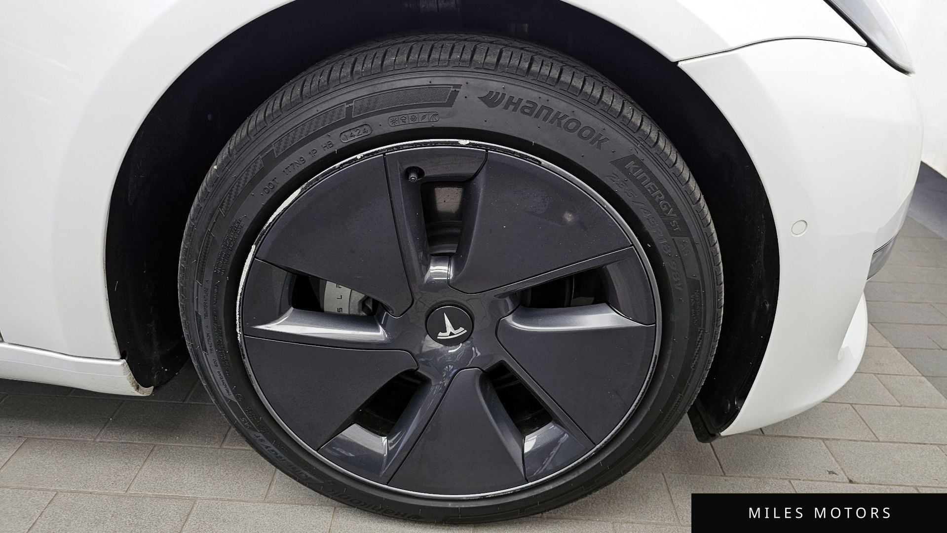 Tesla Model 3 2022 — миниатюра 7