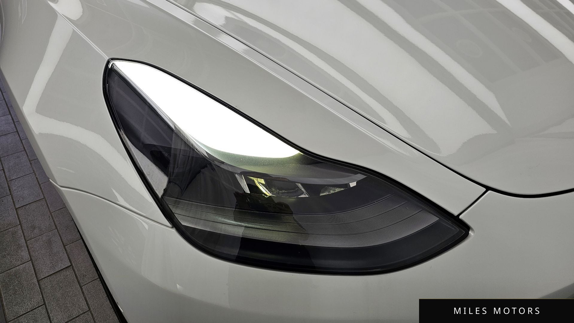 Tesla Model 3 2022 — миниатюра 8
