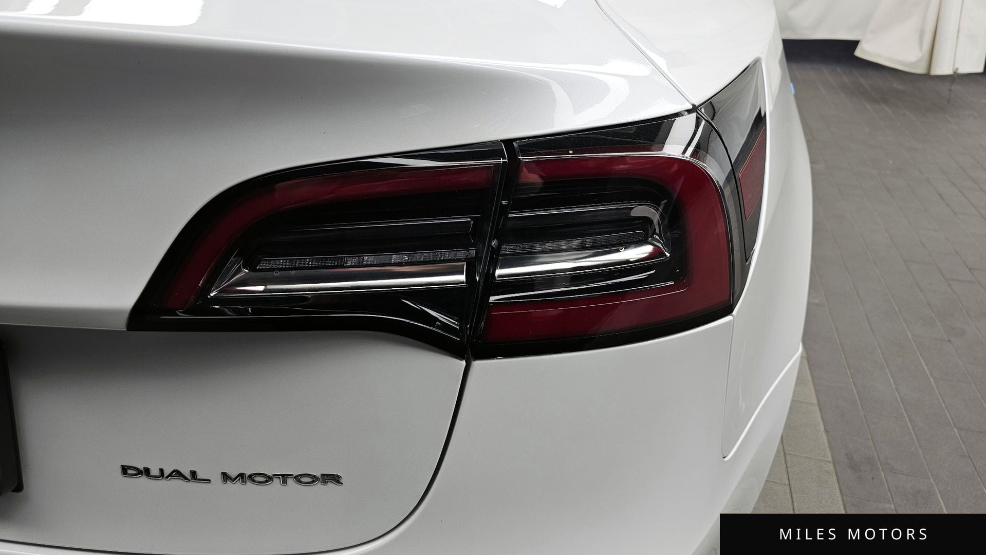 Tesla Model 3 2022 — миниатюра 9