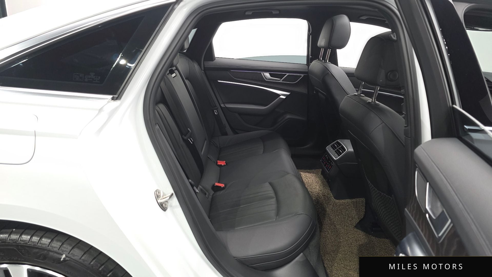 Audi A6 (C8) 2023 — миниатюра 12
