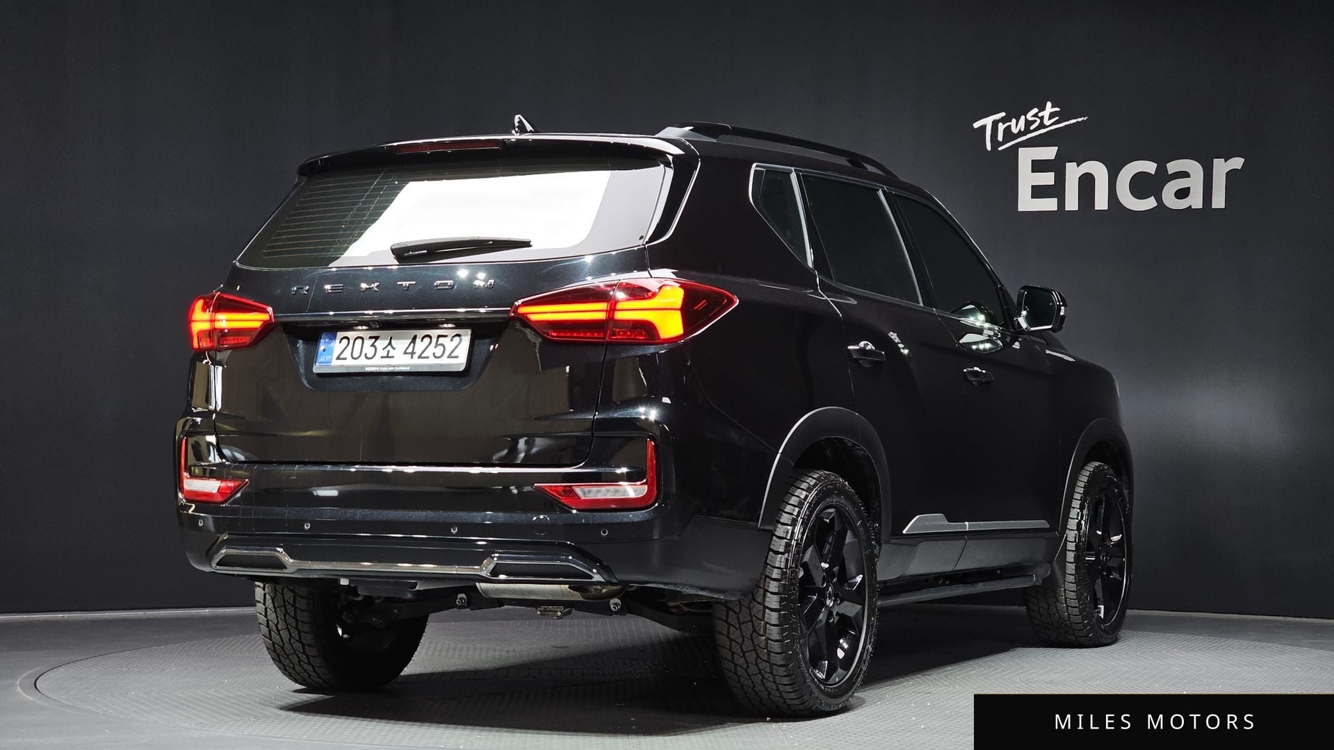 KG Mobility Rexton 2024 — миниатюра 2