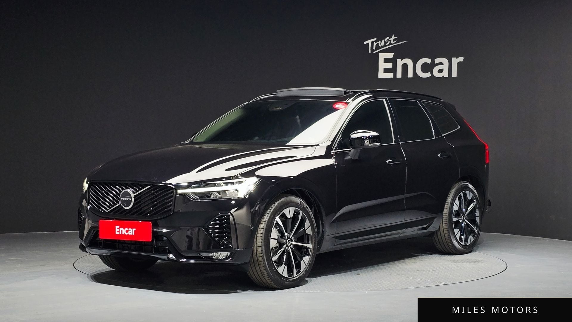 Volvo XC60 2026 — фото 1 из 12