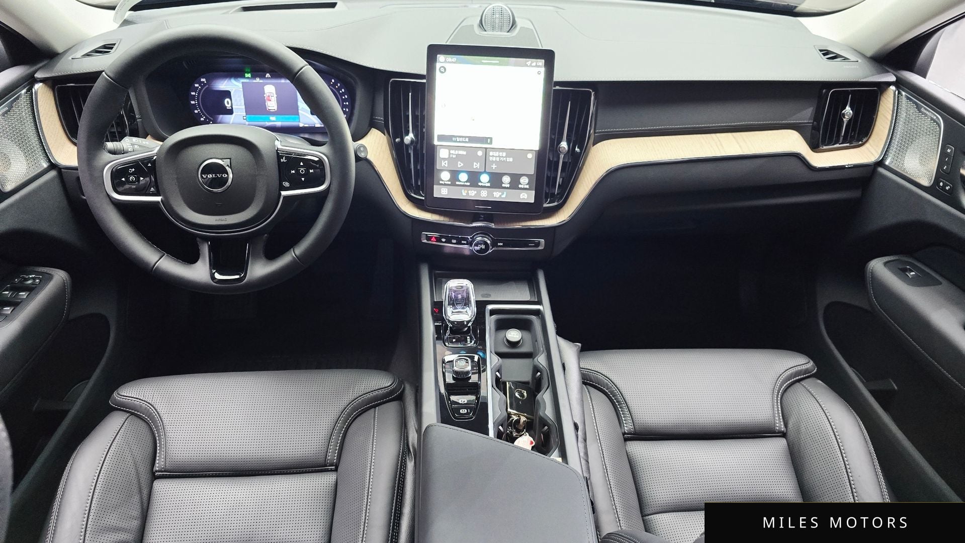 Volvo XC60 2026 — миниатюра 10
