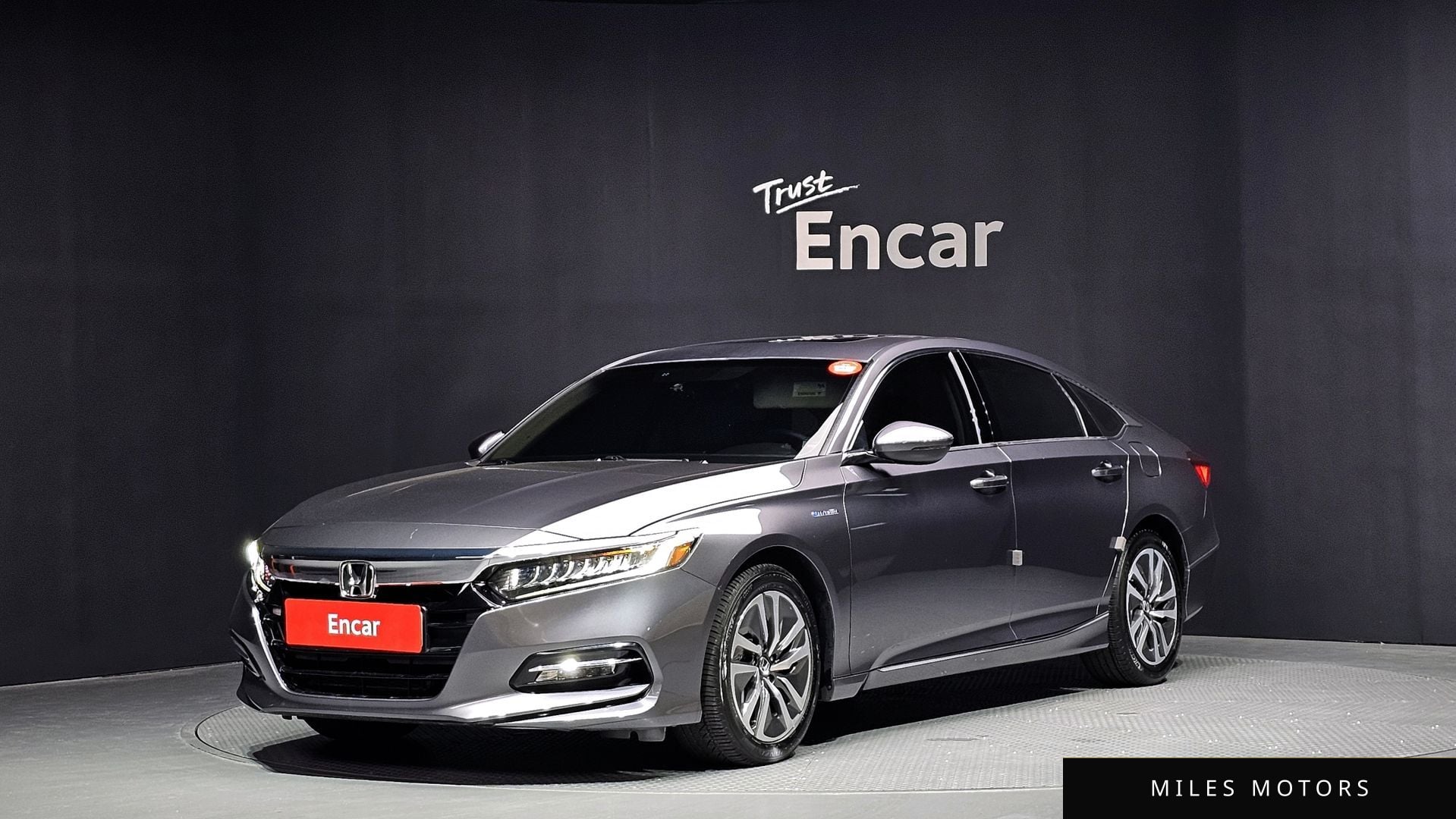 Honda Accord 2018 — фото 1 из 12