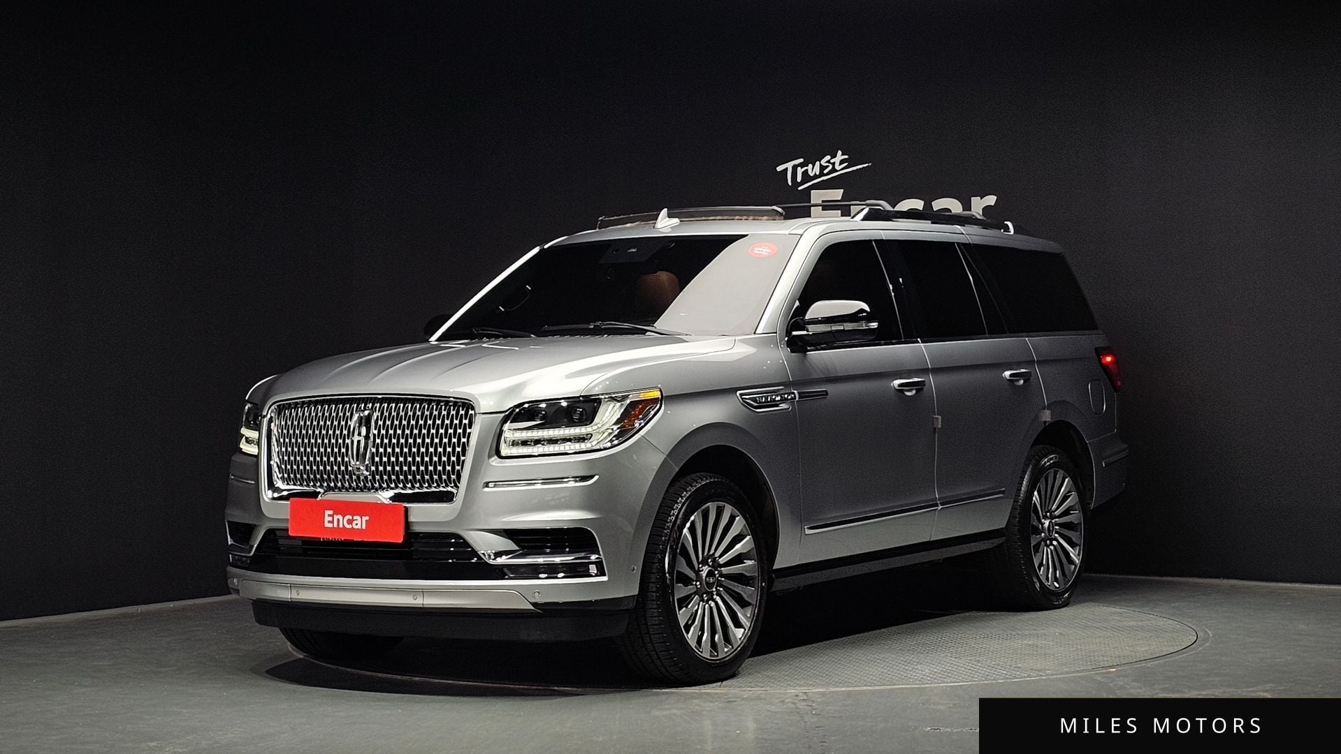 Lincoln Navigator 2021 — фото 1 из 12