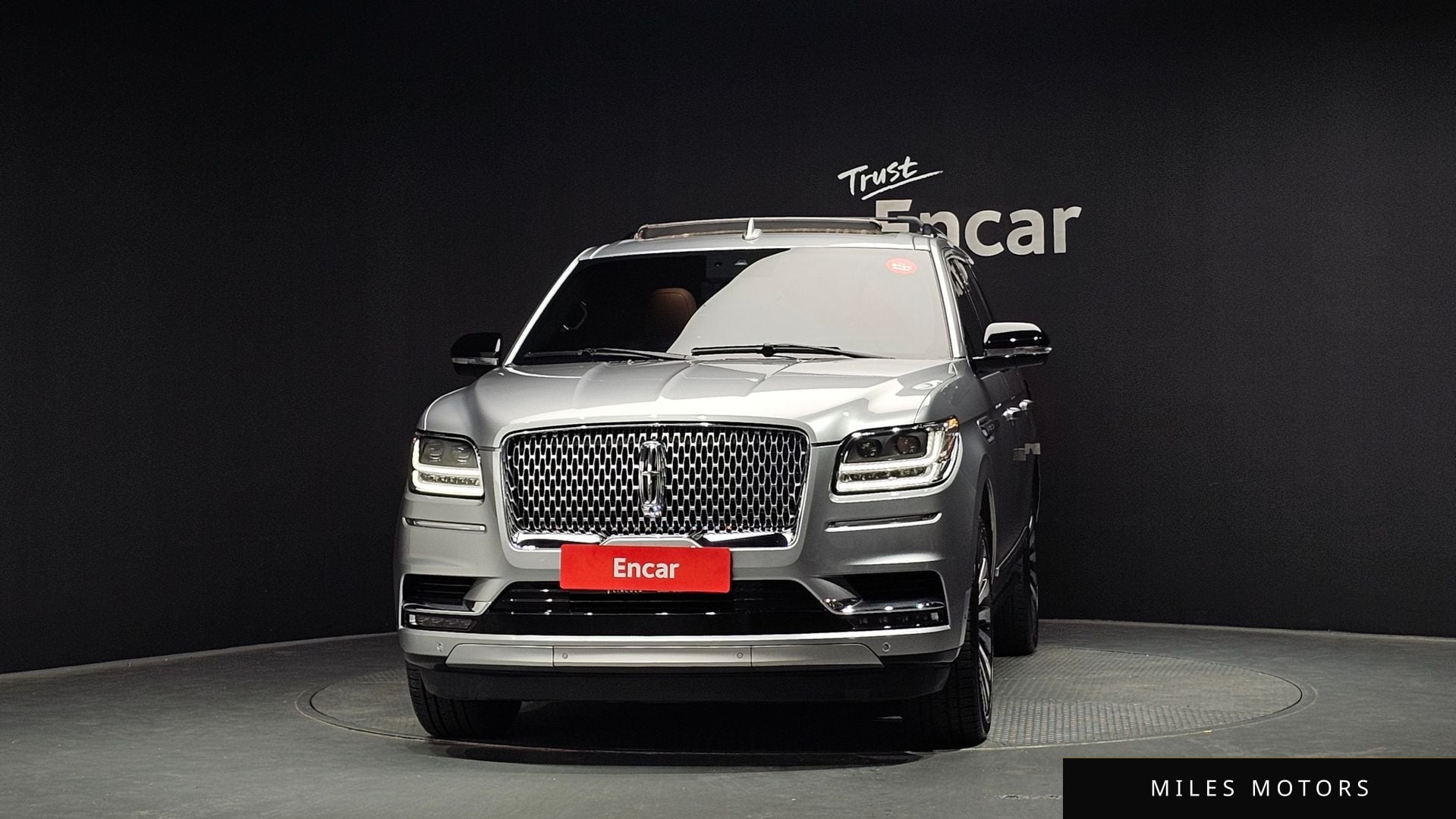 Lincoln Navigator 2021 — миниатюра 3