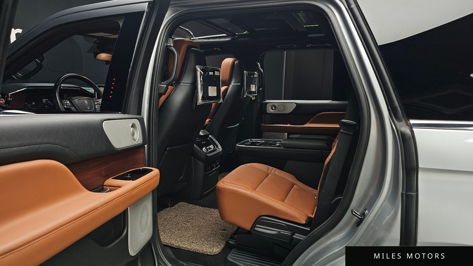 Lincoln Navigator 2021 — миниатюра 12