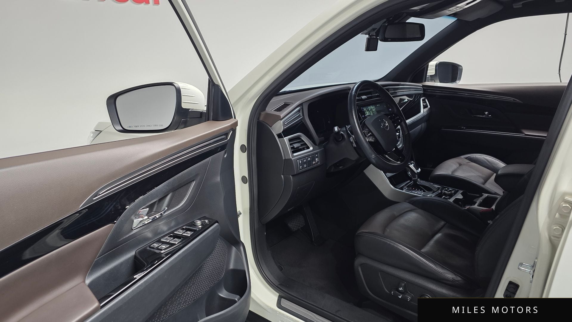 KG Mobility Beautiful Korando 2019 — миниатюра 12