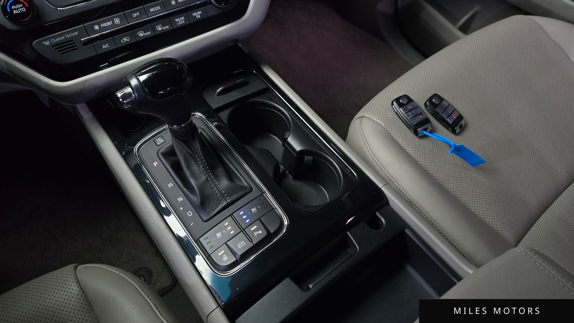 Kia Canival 2016 — миниатюра 9