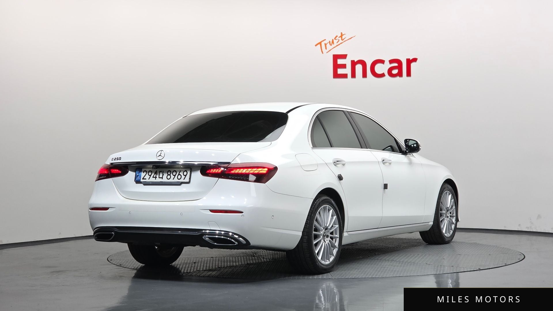 Mercedes-Benz E-Class W213 2021 — миниатюра 2