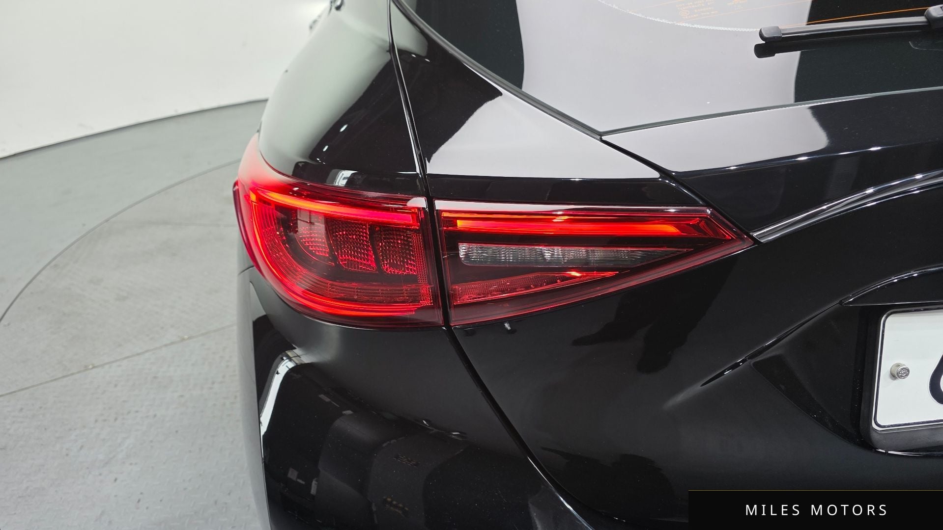 Infiniti Q30 2017 — миниатюра 9
