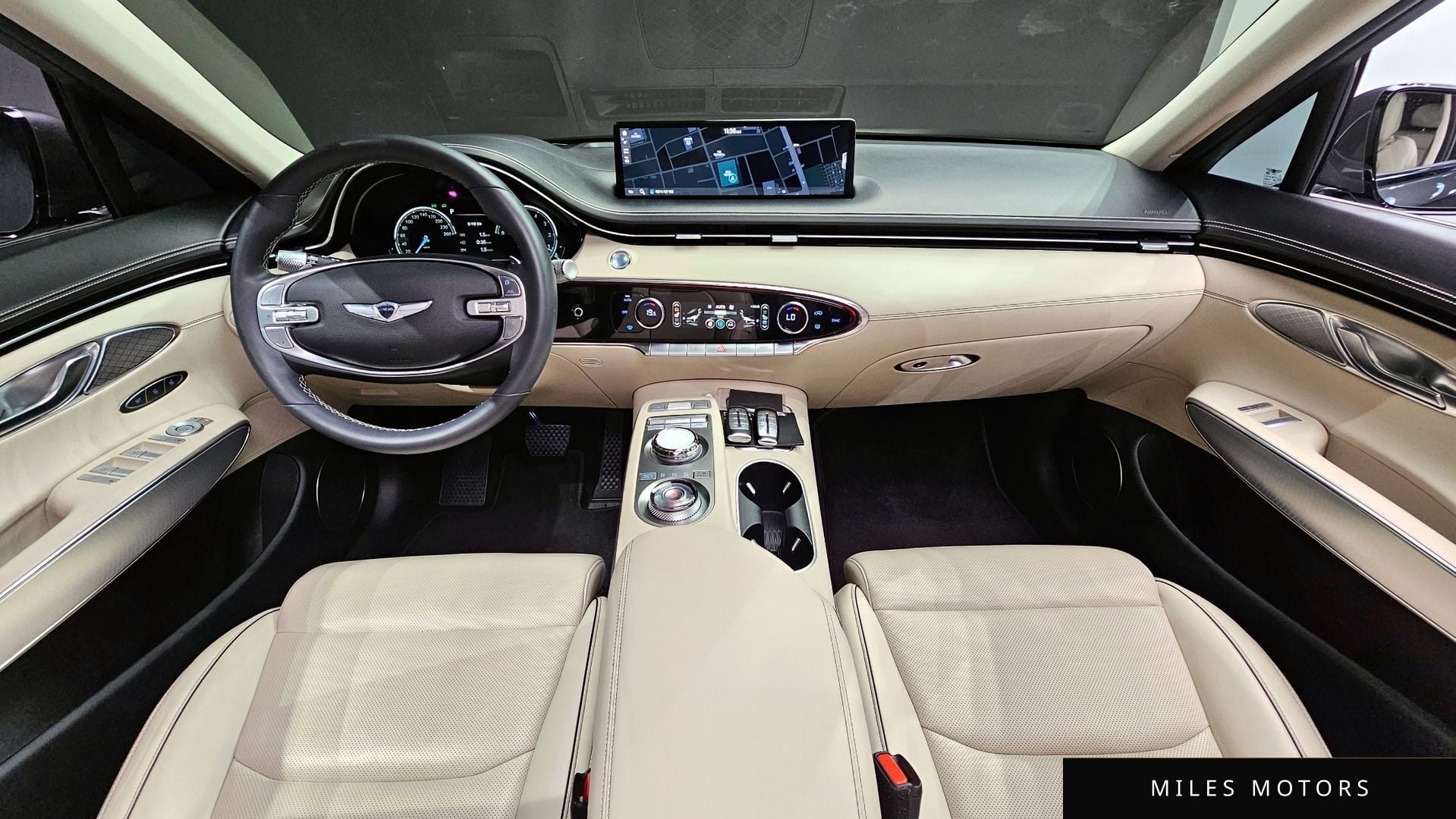 Genesis GV70 2023 — миниатюра 10