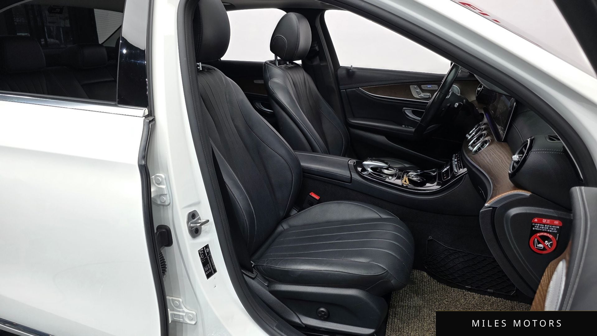 Mercedes-Benz E-Class W213 2019 — миниатюра 11