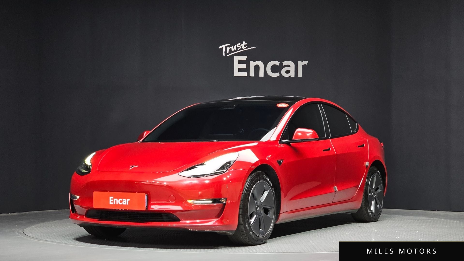 Tesla Model 3 2022 — фото 1 из 12