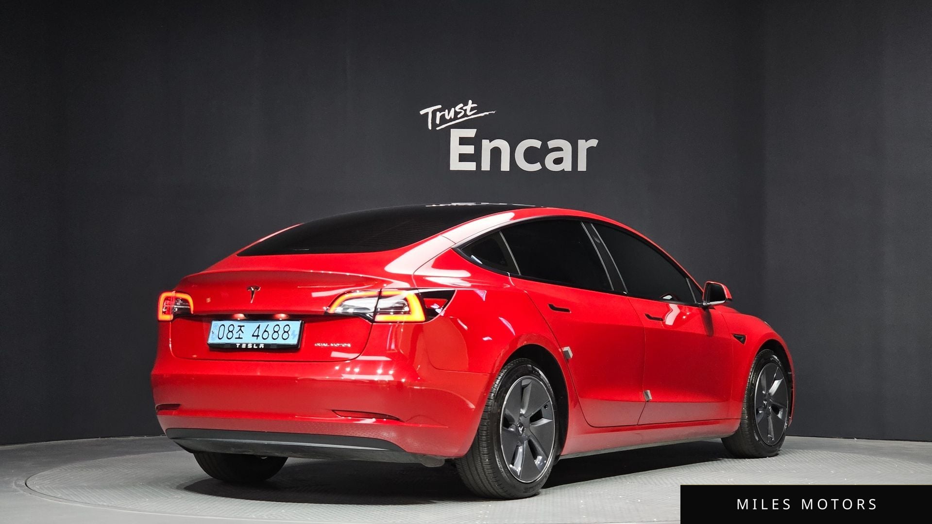 Tesla Model 3 2022 — миниатюра 2