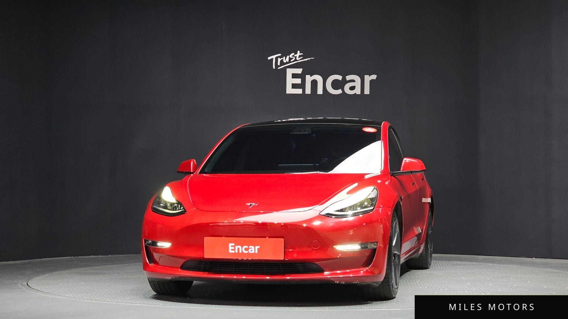 Tesla Model 3 2022 — миниатюра 3