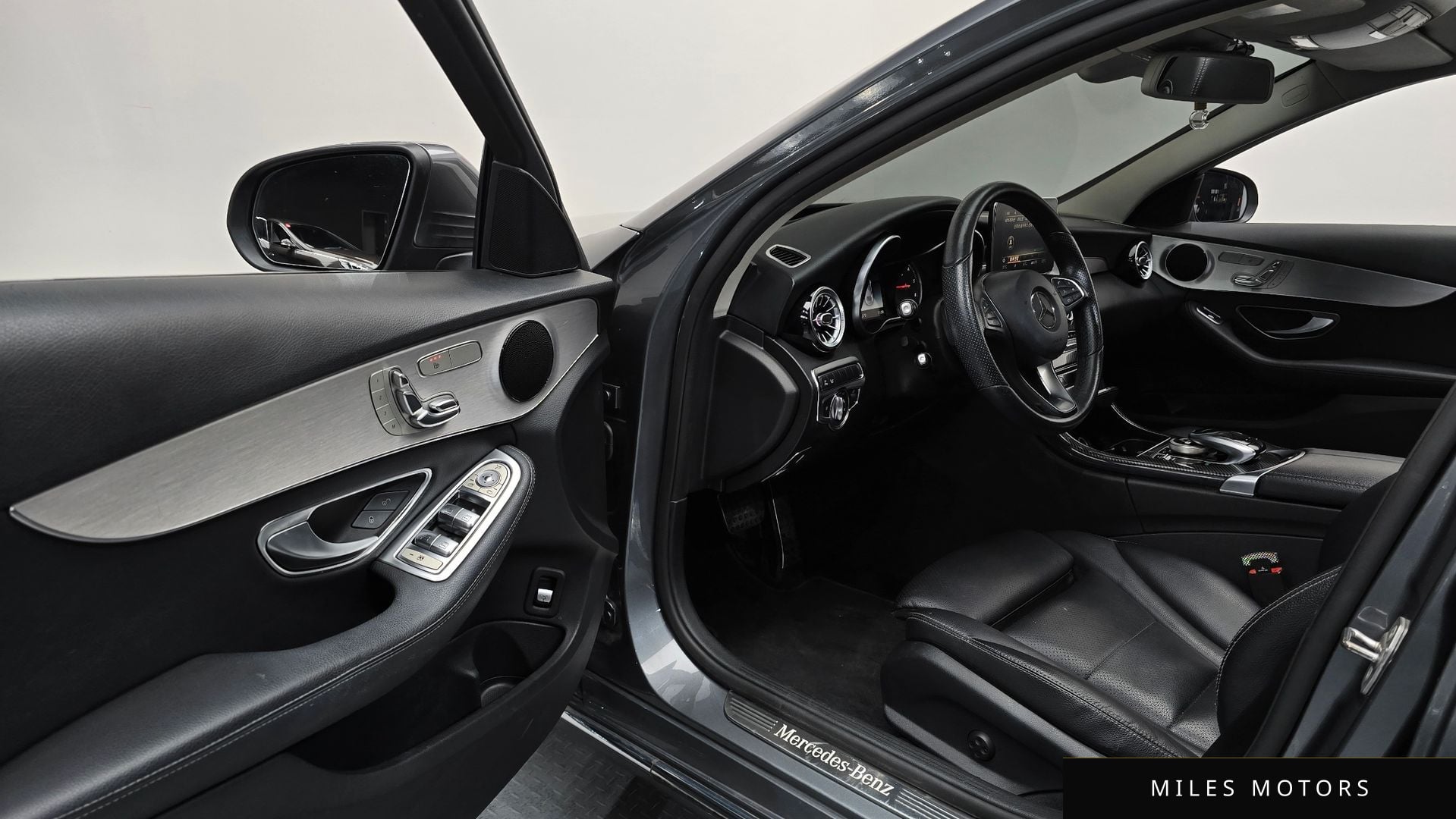 Mercedes-Benz C-Class W205 2018 — миниатюра 10