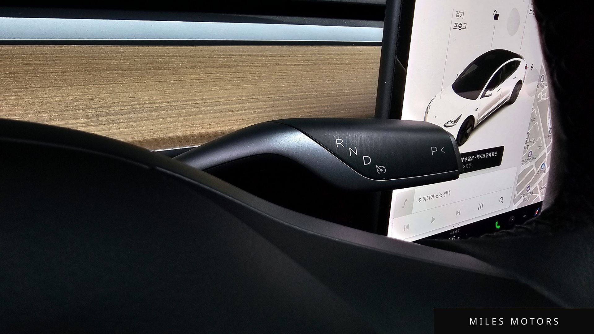 Tesla Model 3 2022 — миниатюра 11