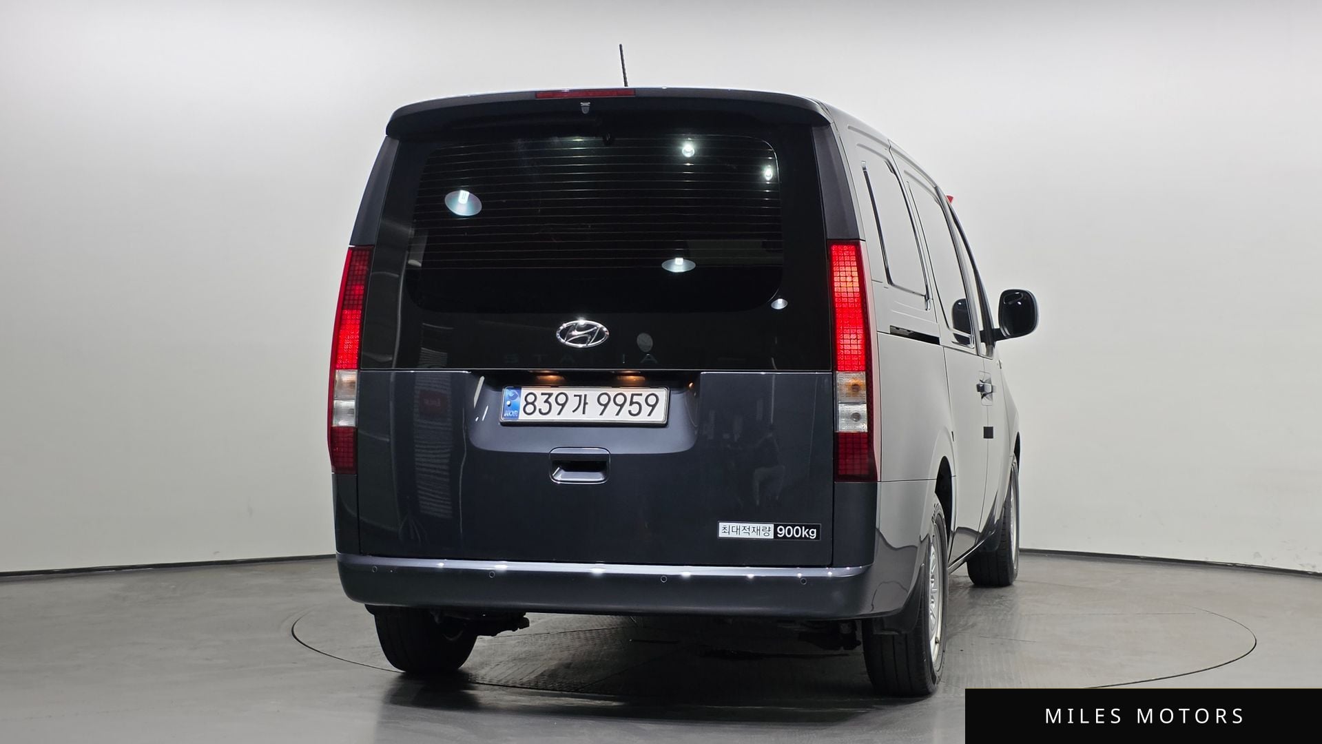 Hyundai Staria 2024 — миниатюра 4