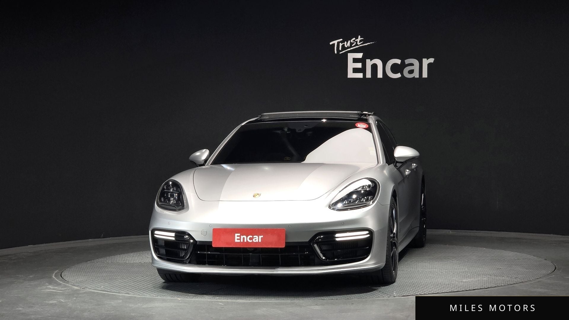 Porsche Panamera 2019 — миниатюра 3