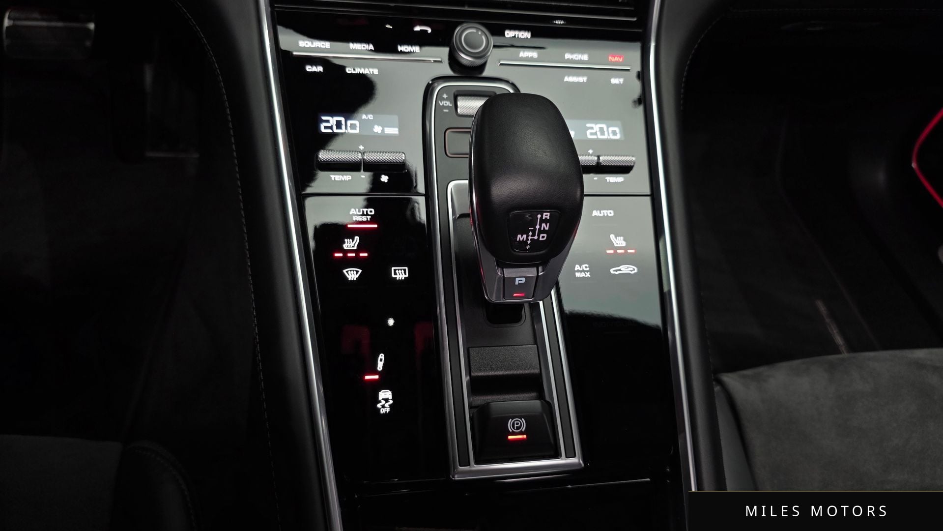 Porsche Panamera 2019 — миниатюра 9
