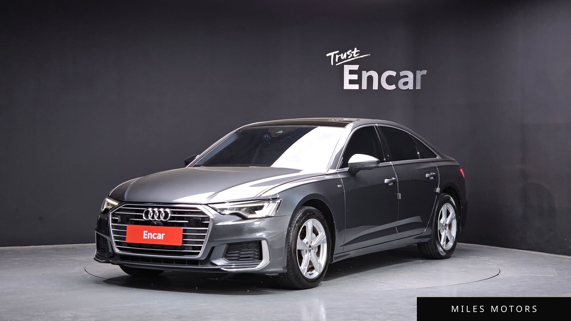 Audi A6 (C8) 2020 — фото 1 из 12