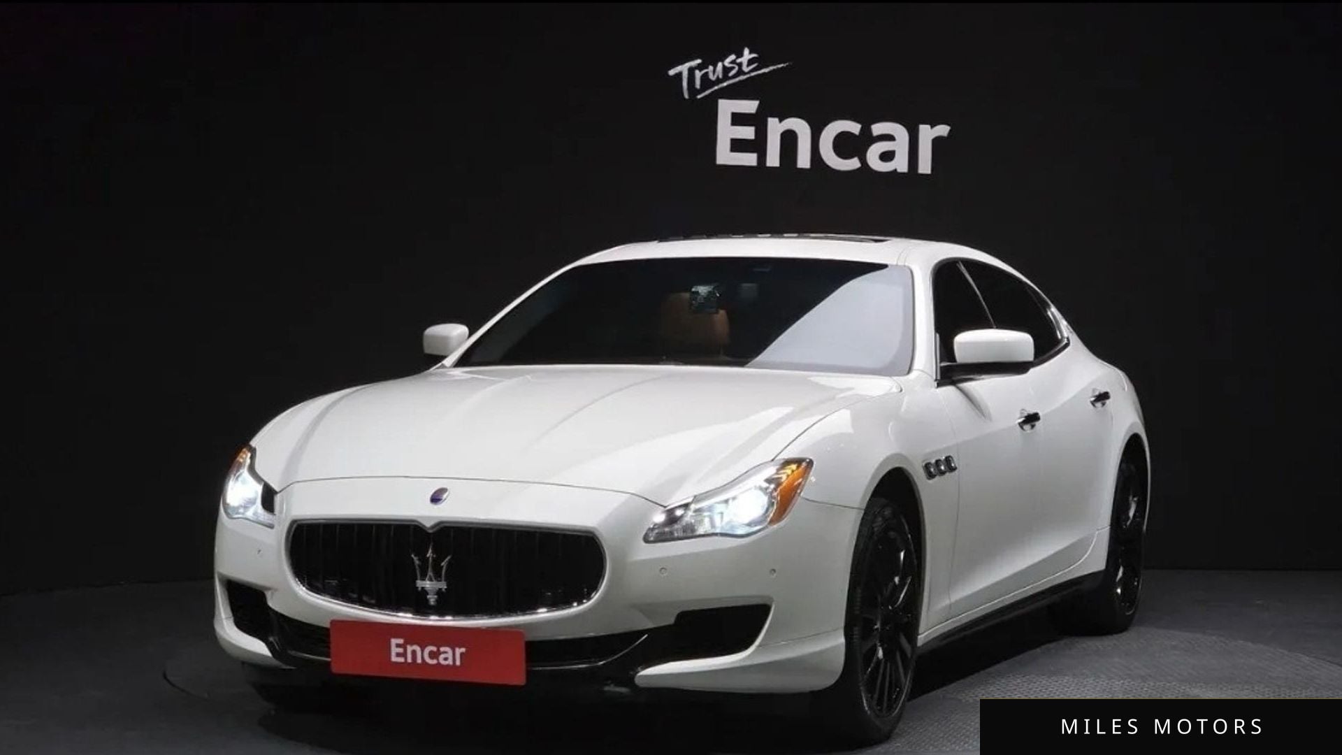 Maserati Quattroporte 2016 — фото 1 из 12