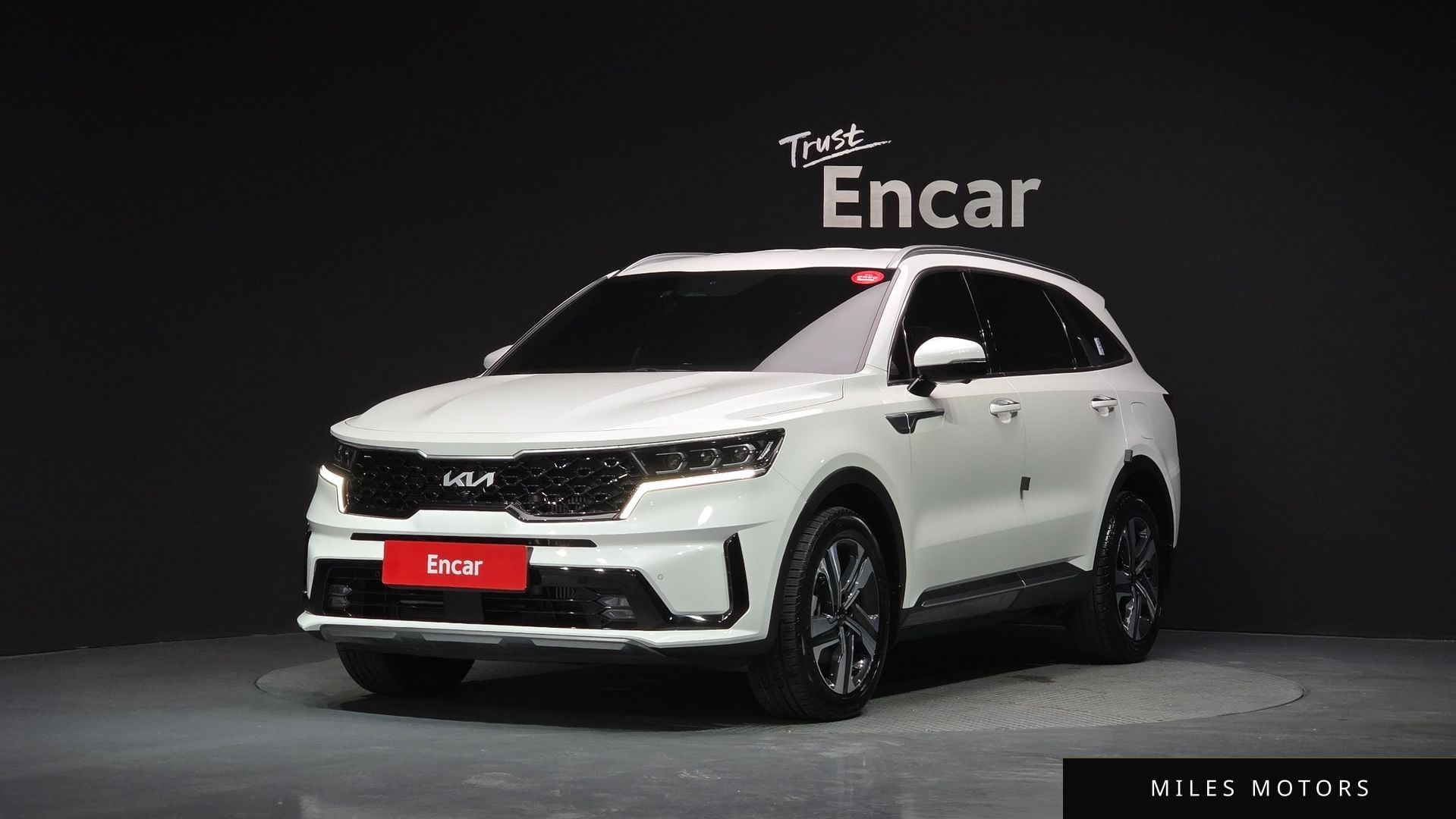 Kia Sorento 2023 — фото 1 из 12
